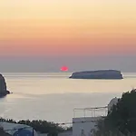 Villa Golden Horizon *