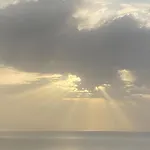 Golden Horizon Villa *