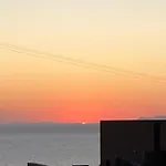 Golden Horizon *